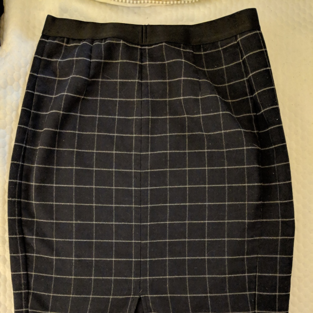 Uniqlo Stretch Pencil Skirt